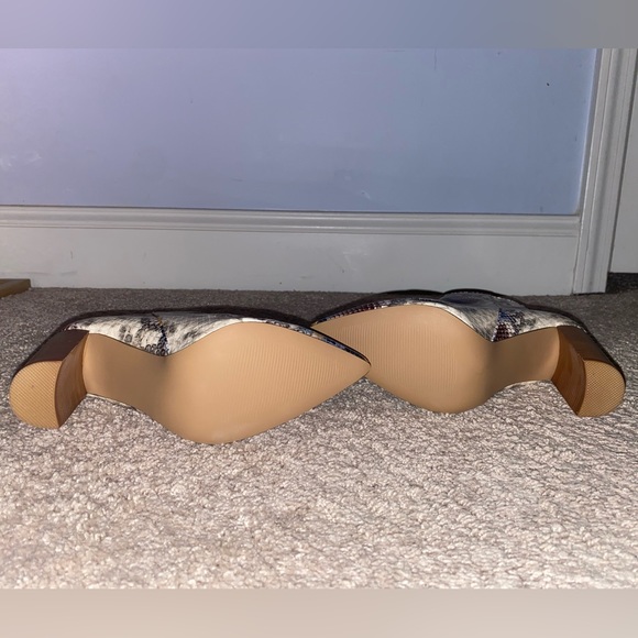 NEW without tags or box Steve Madden Ankle Booties - Picture 4 of 6